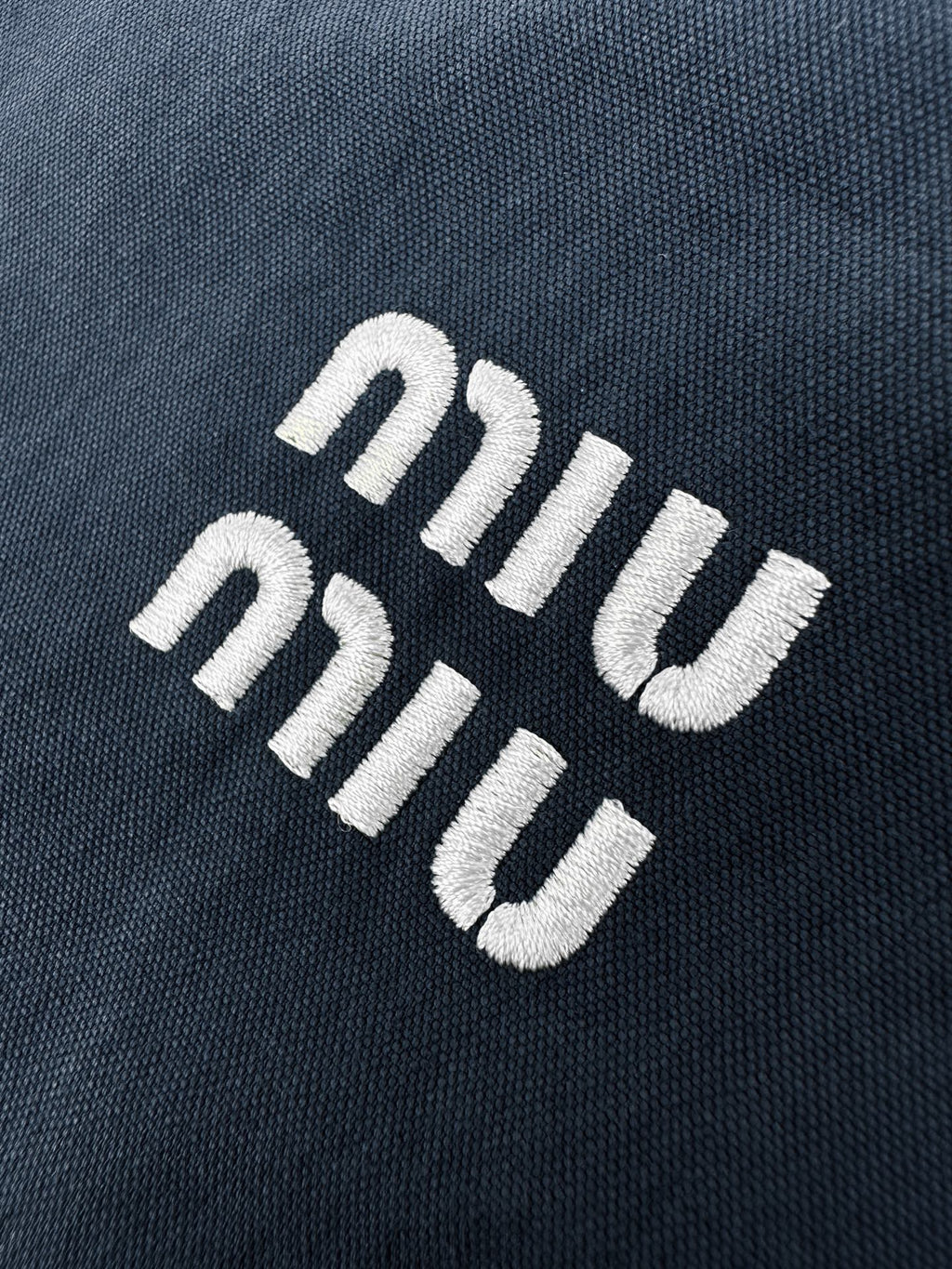 2026 New MM Embroidered Logo Jacket (BB878-B85)