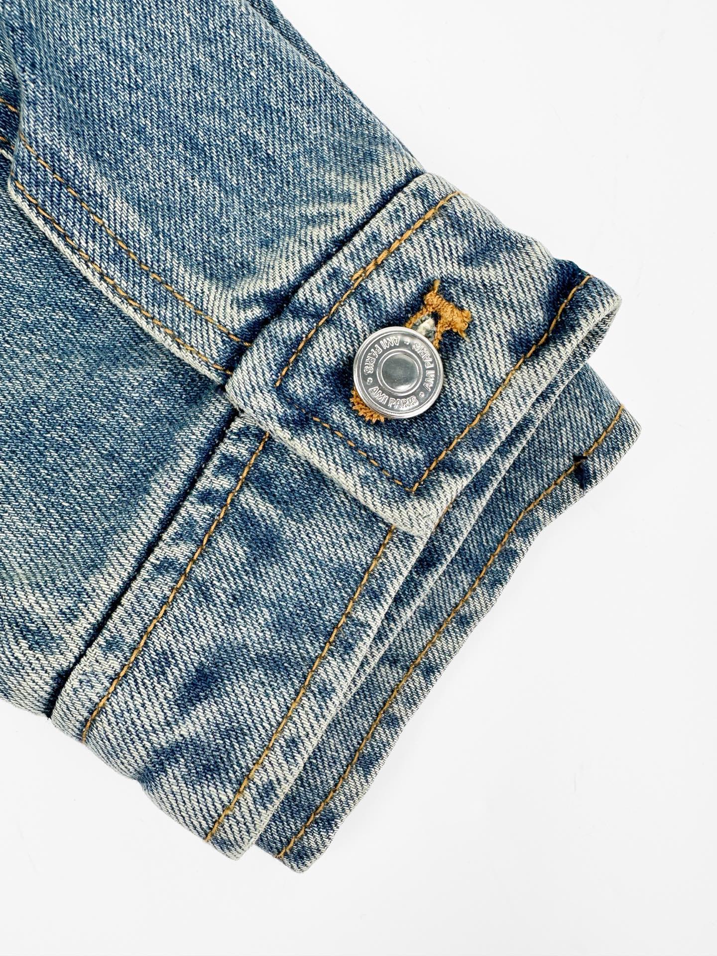 2026 New Model Heart A Embroidered Denim Jacket (BB877-B70)