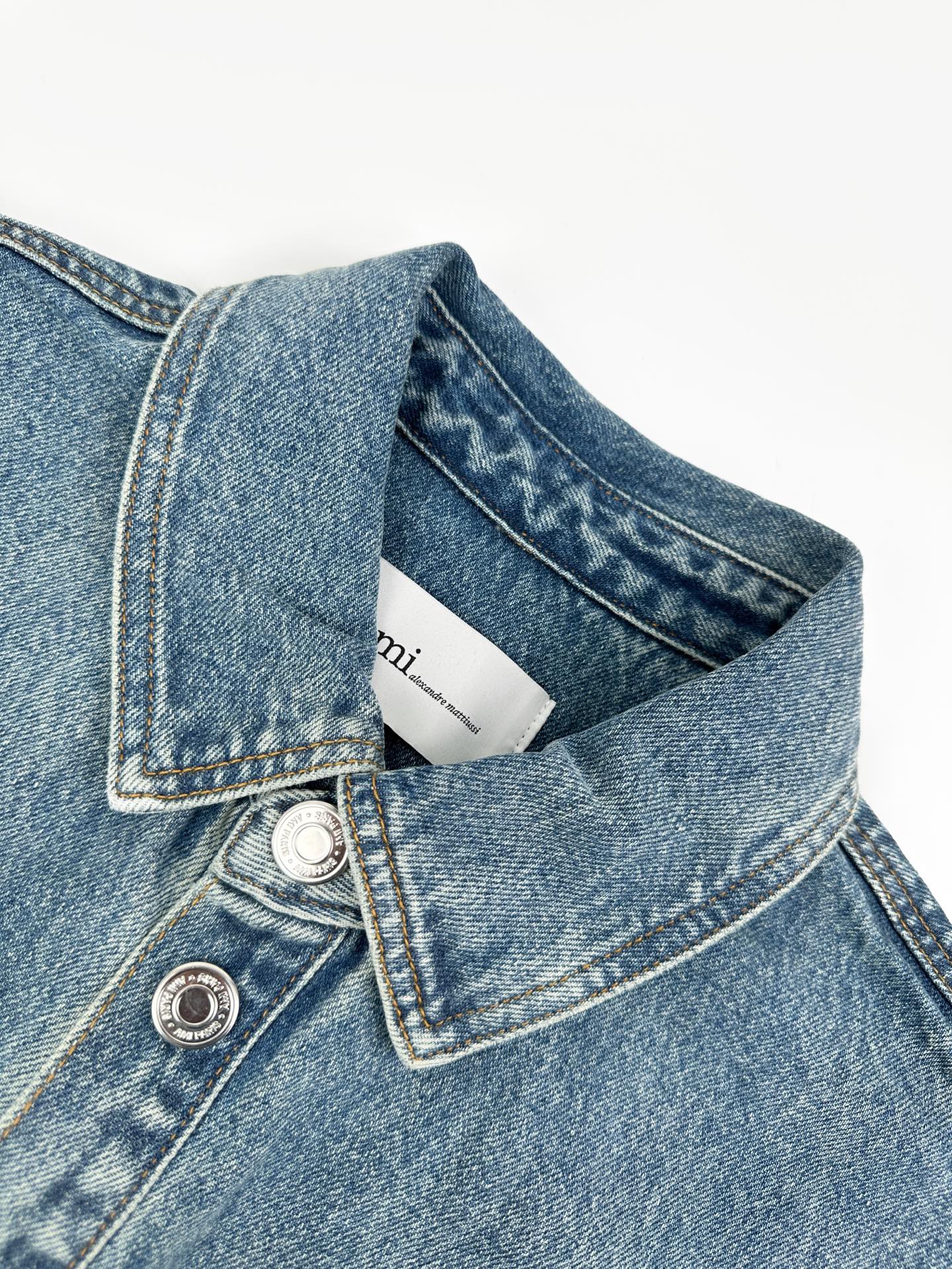 2026 New Model Heart A Knitted Love Denim Jacket (BB864-B70)