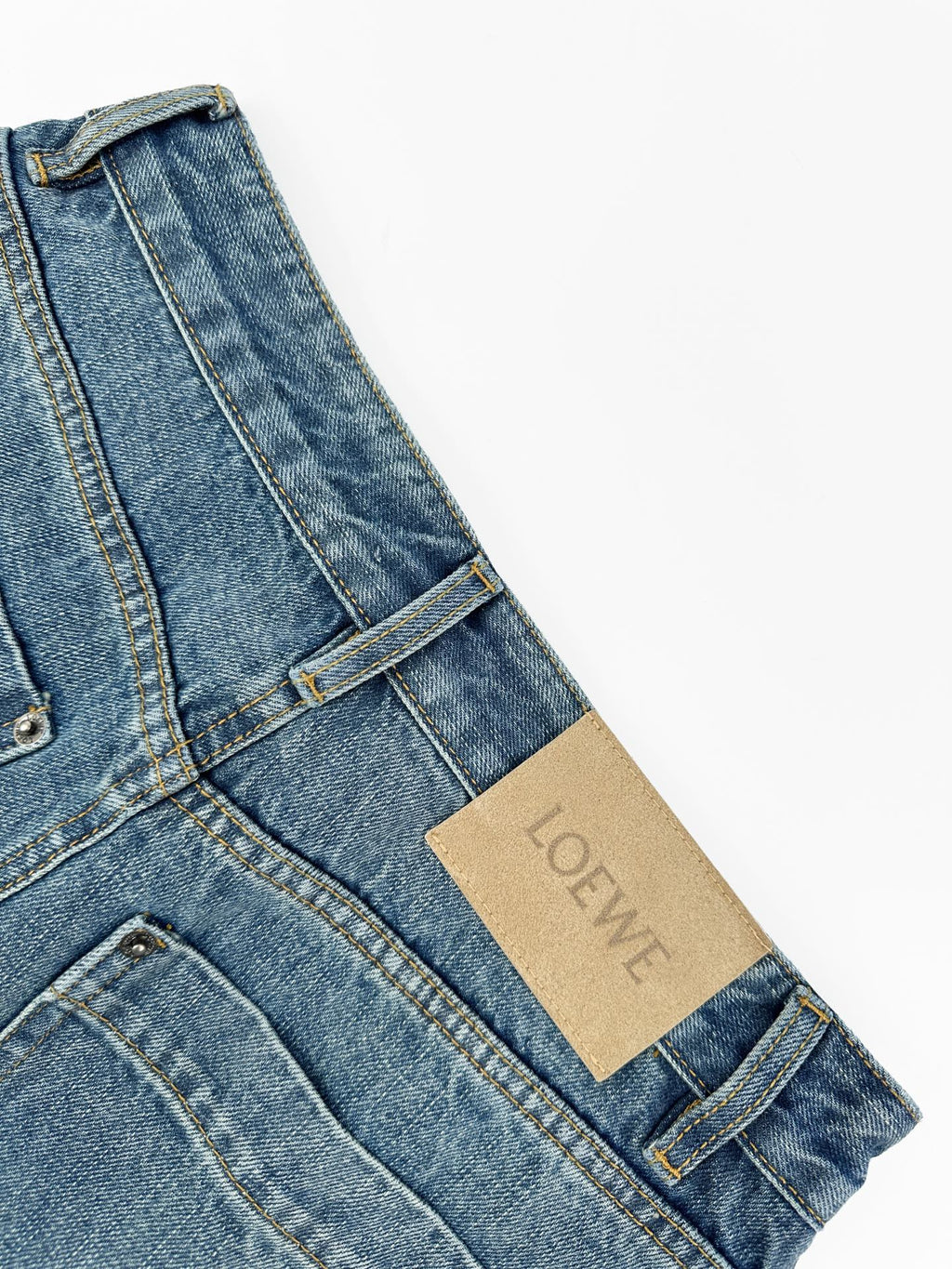 2026 New Style Way Embossed Leather Jeans (BB907-B90)