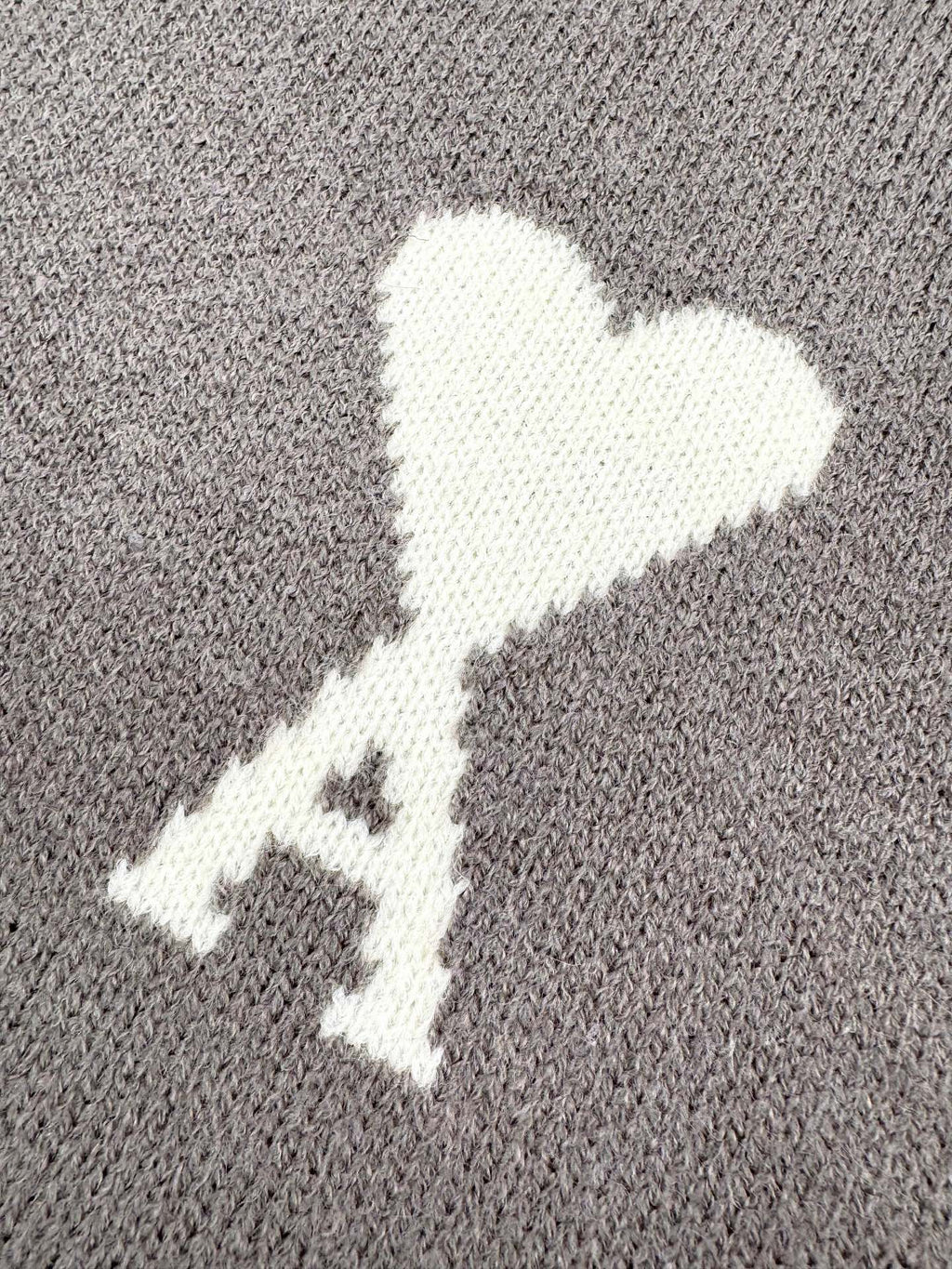 2026 New Model Heart A Heart Patterned Round-neck Sweater (25374-B15)
