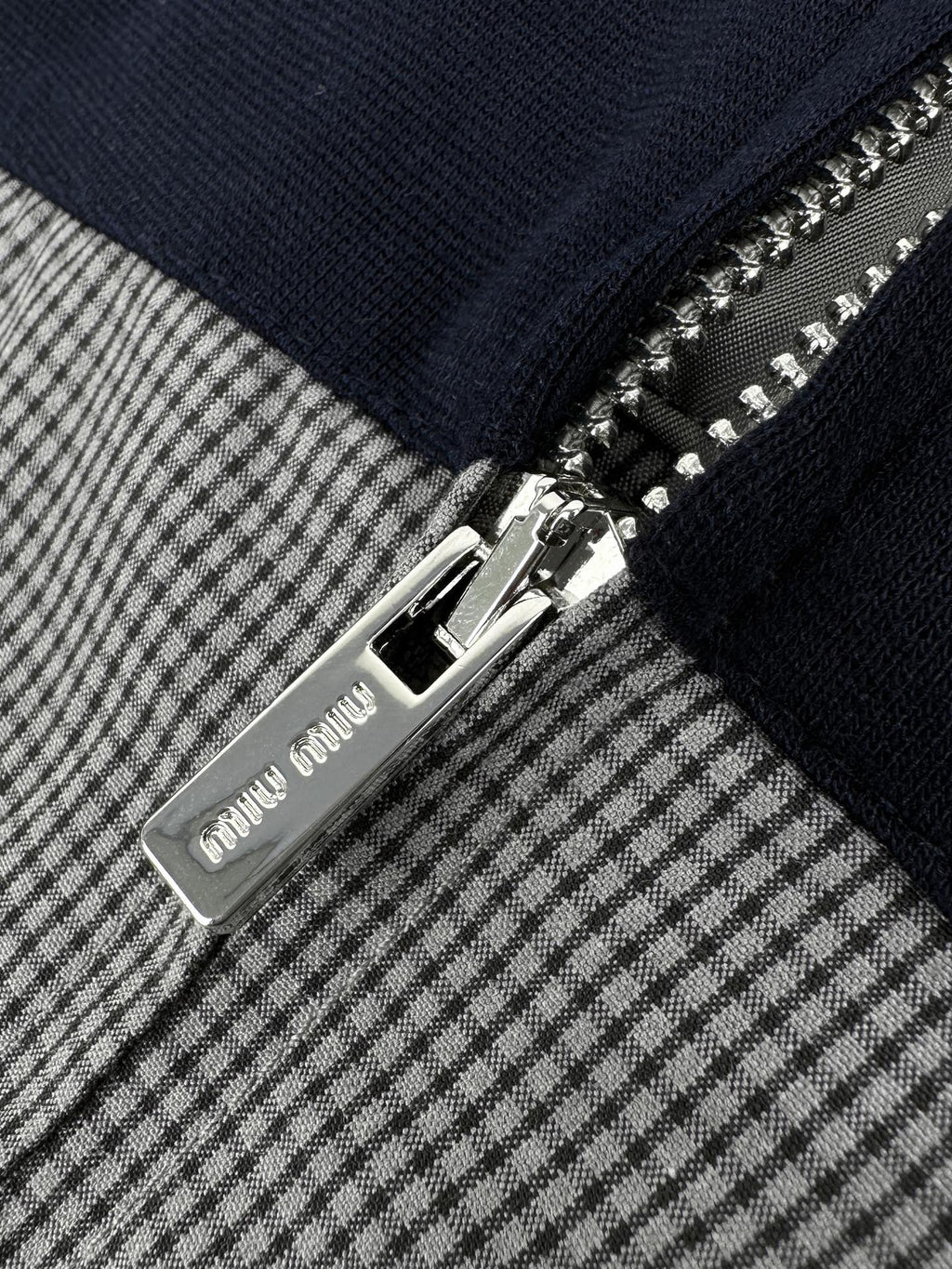 2026 Women's MM Logo Check Pattern Zip-Up Coat (FF797)