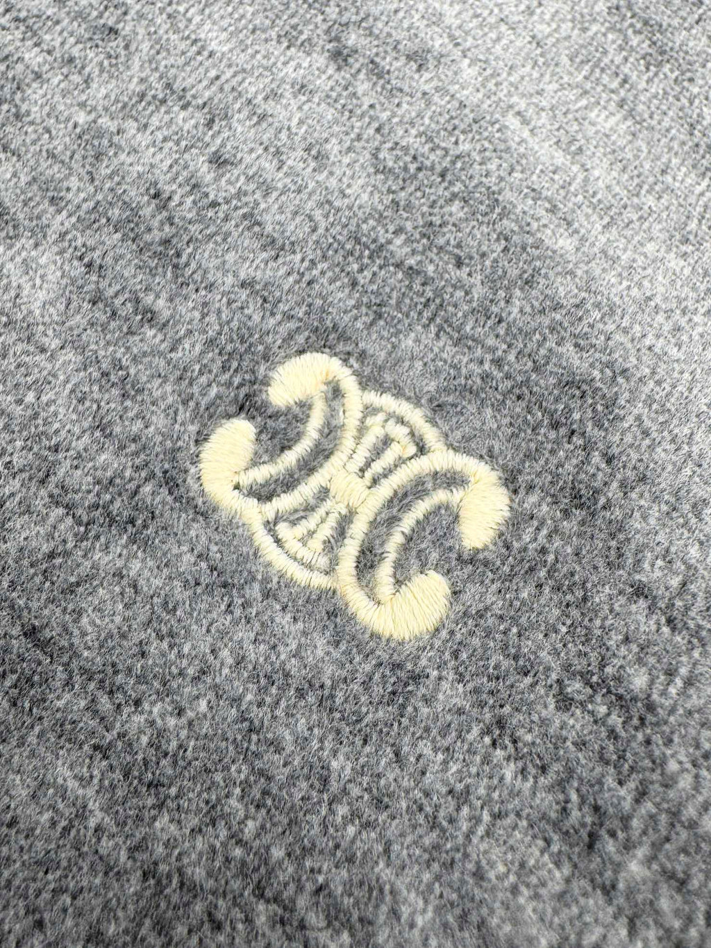 2026 New Model Ce Archway Embroidered Jacket (BB705-B70)
