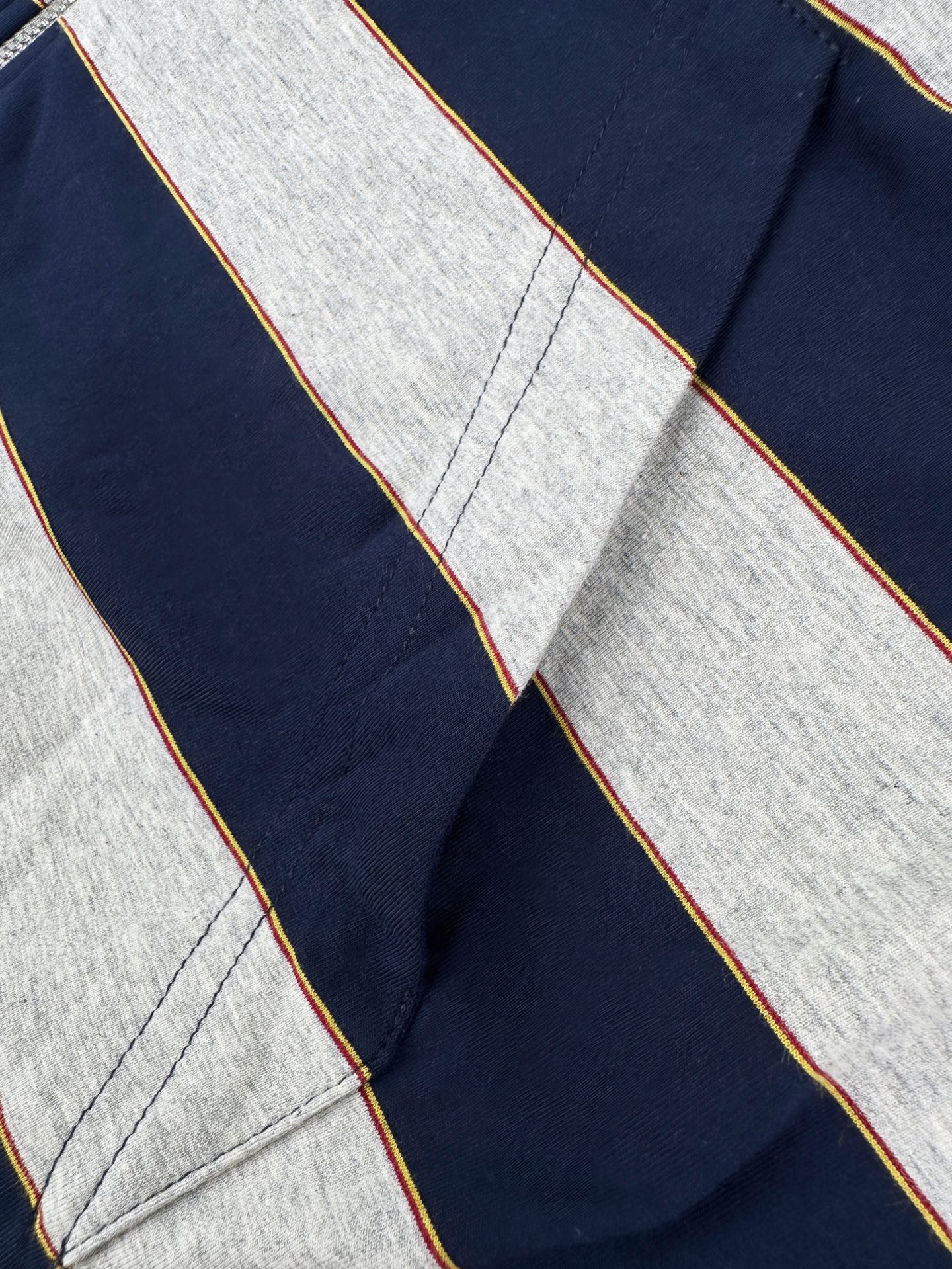 2026 New Model MM Logo Striped Hooded Coat (AA672-B75)