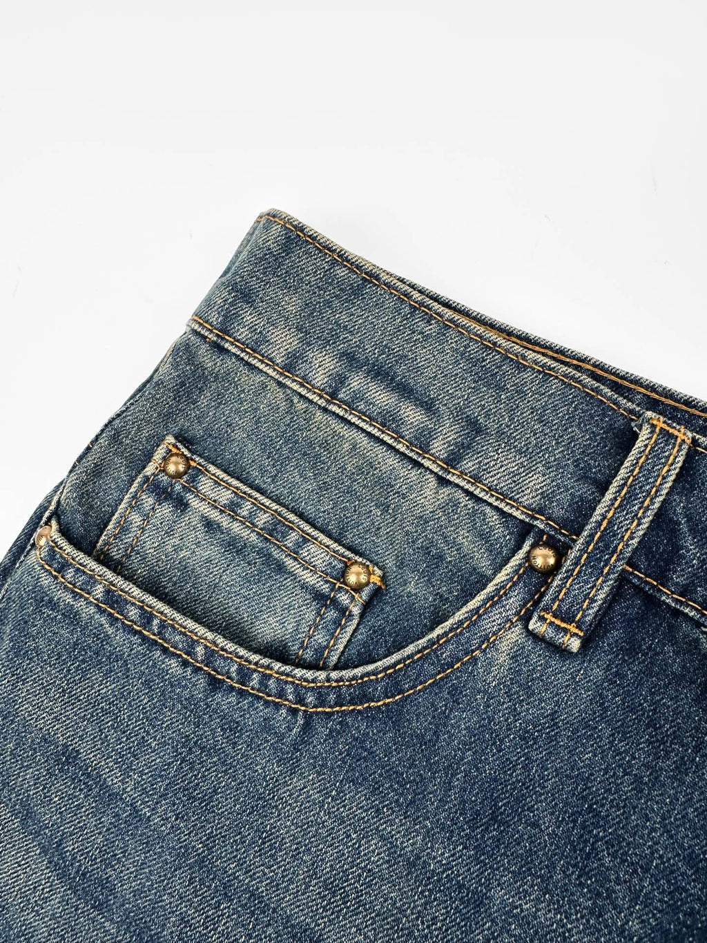 2026 New Model LY Leather Detail Pockets Denim Jeans (BB4018-B80)