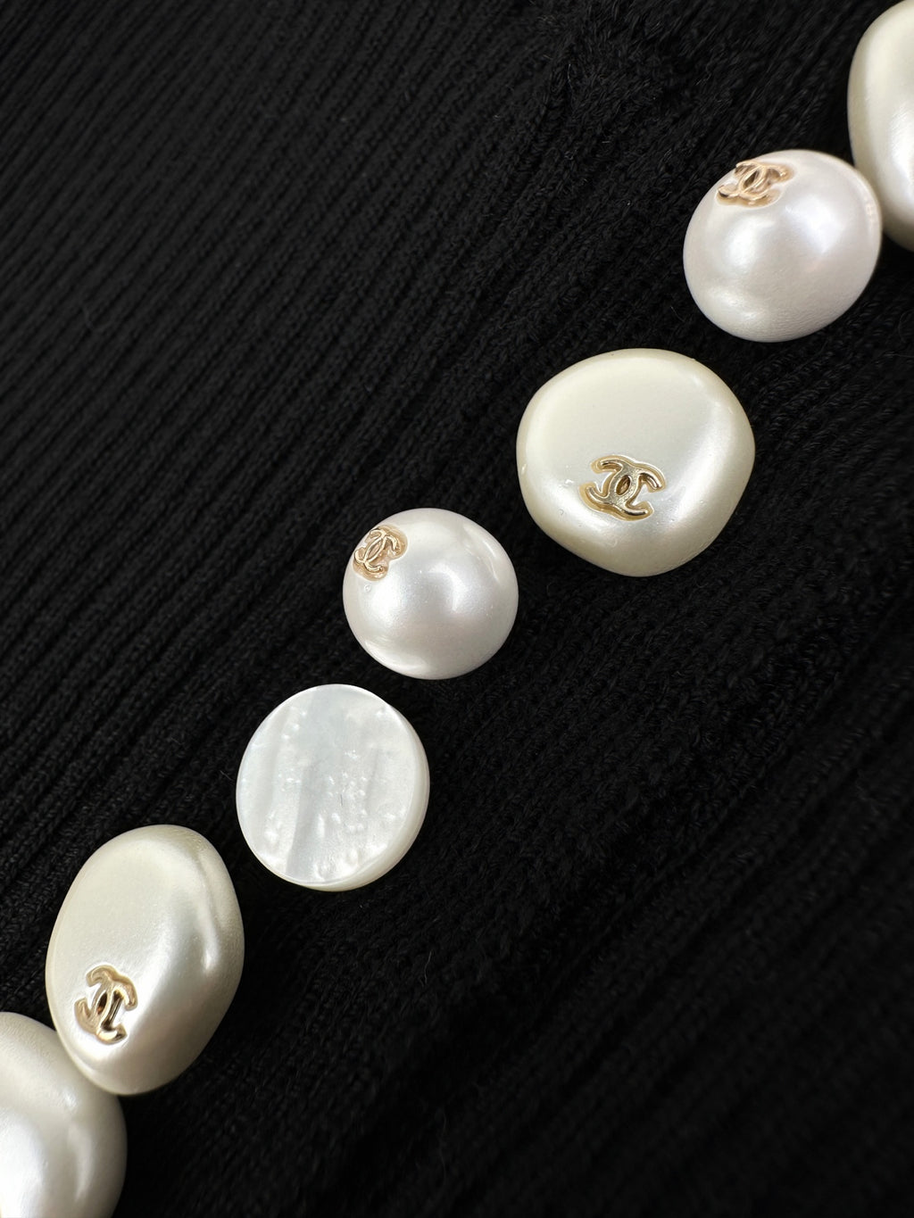 2026 Women's CC Logo Pearl Sweater (FF812)