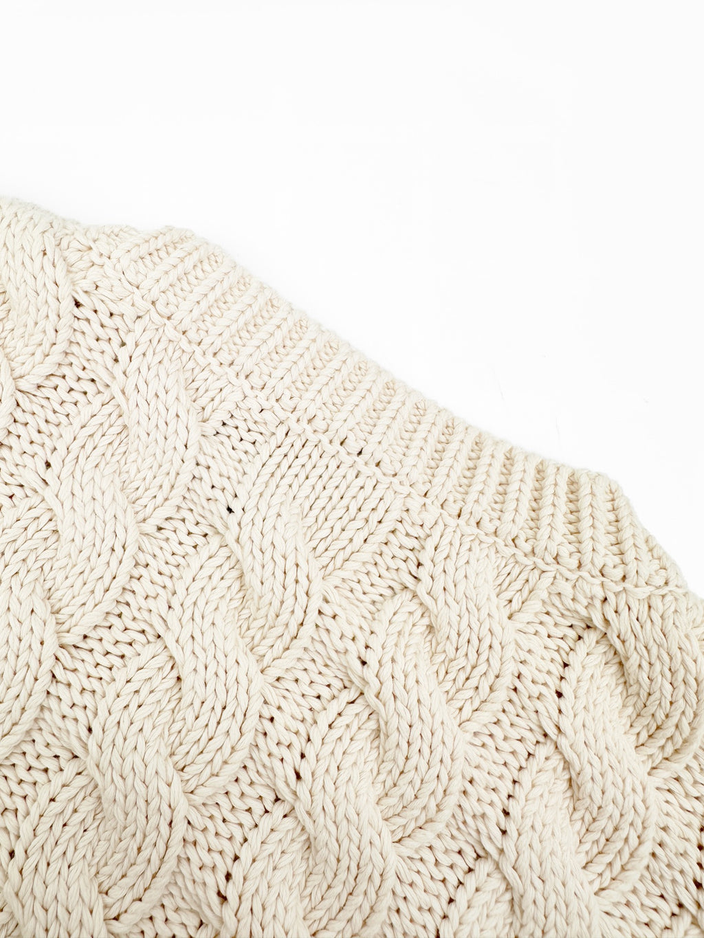 2026 Women's Way Plaid Knitted Sweater (DD135)