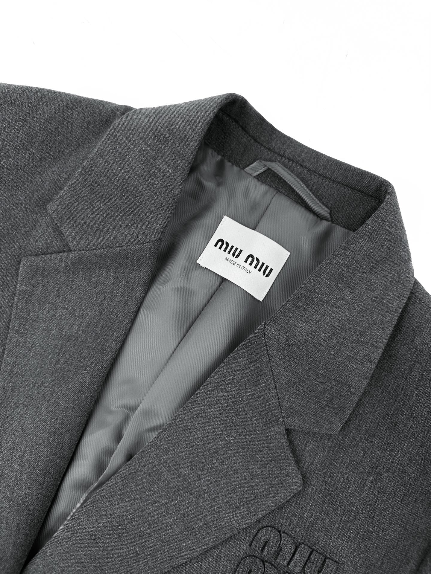 2026 New Model MM Logo Single Button Wool Suit (BB892-D40)