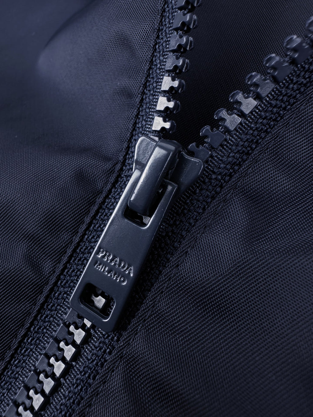 2026 New Model Triangle Brand Hooded Coat (BB888-B85)