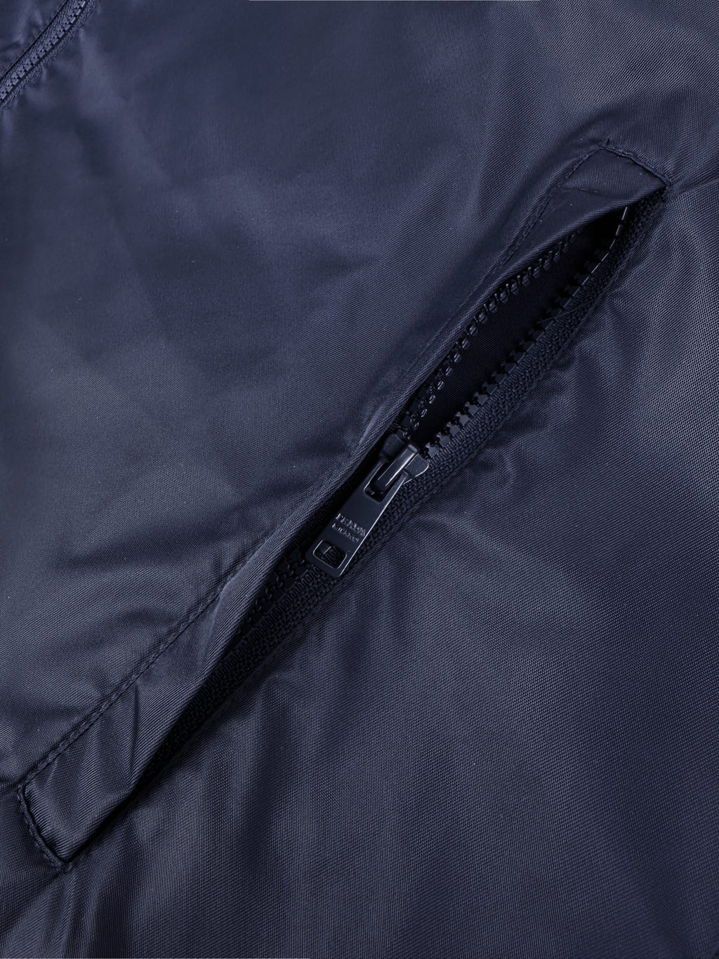 2026 New Model Triangle Brand Hooded Coat (BB888-B85)