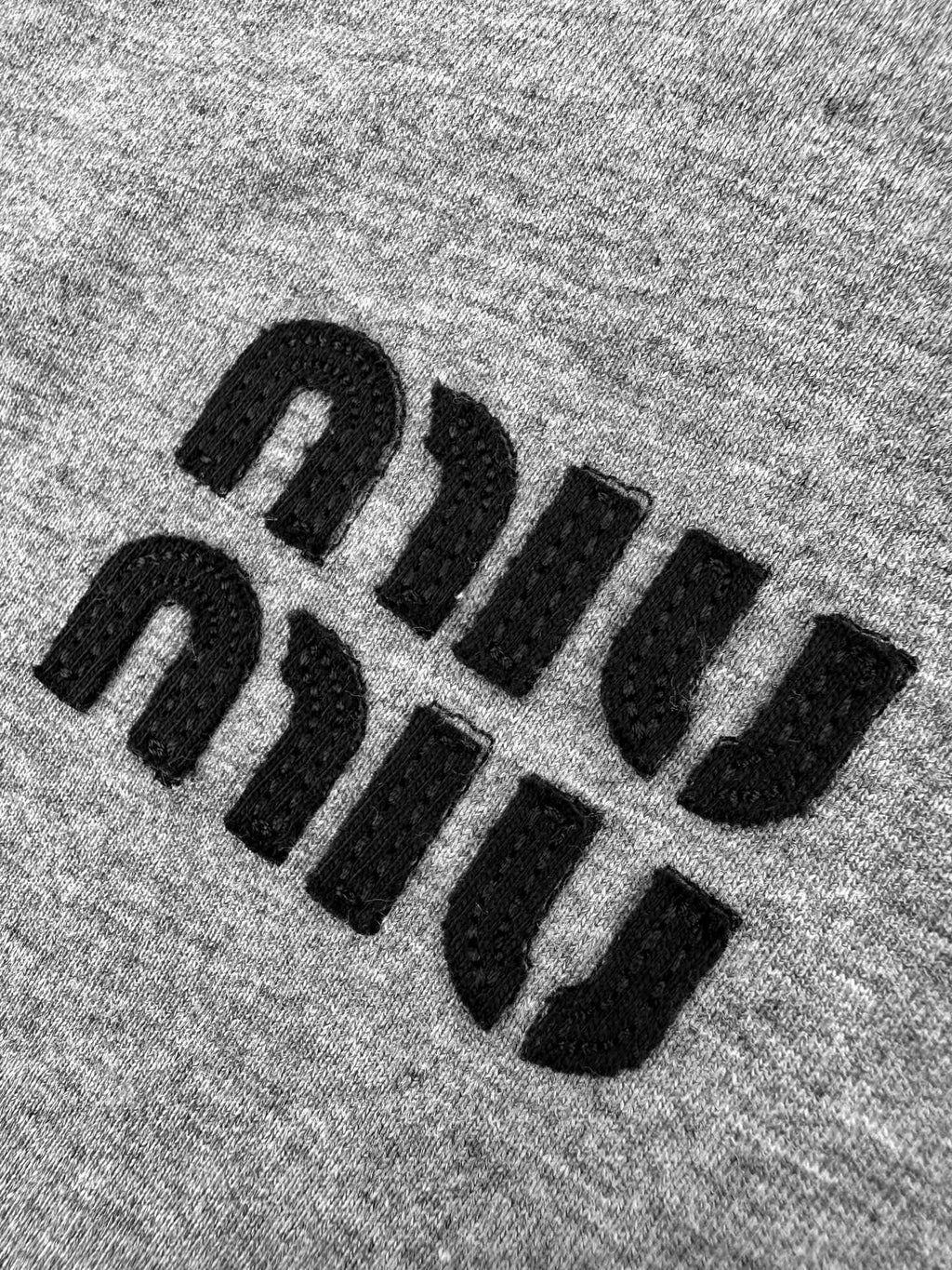 2026 new model MM logo long-sleeved (CC7015-A60)