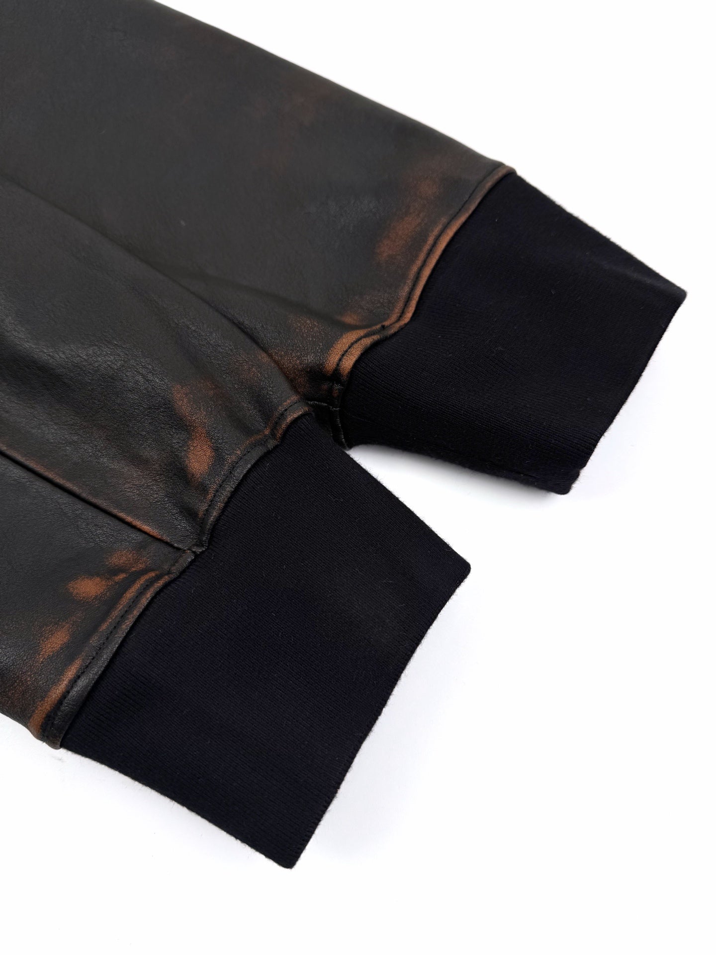 2026 new model Triangle Brand vintage hooded over-the-shoulder leather jacket (25240-D50)