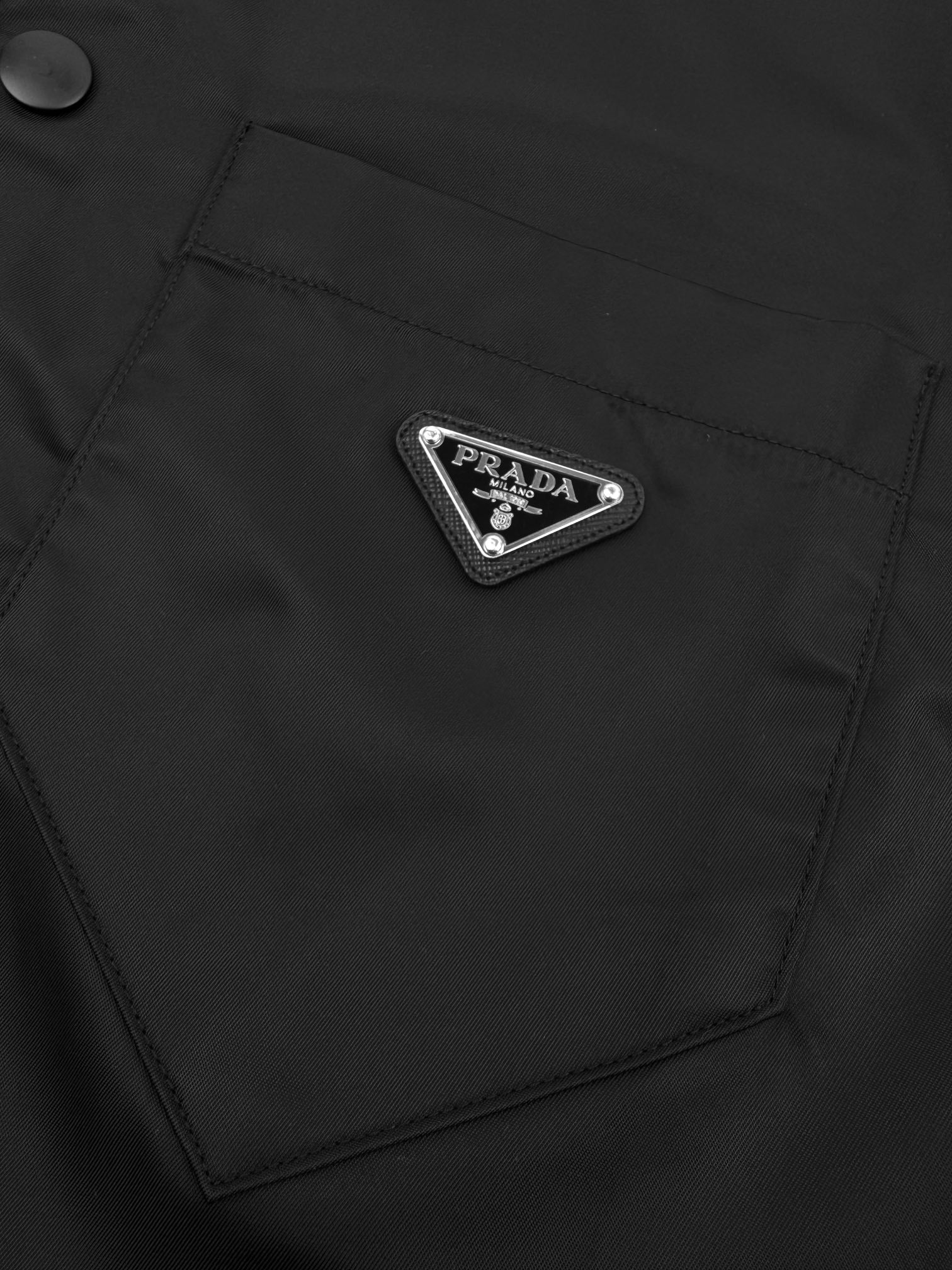 2026 New Model Triangle Brand Nylon Shirt (MM069-B30)
