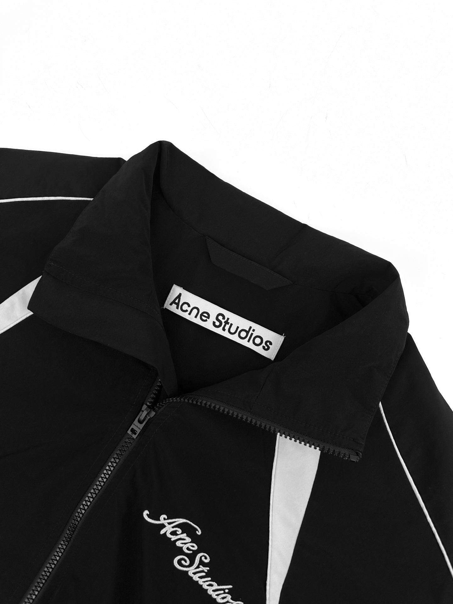 2026 New Model Acn Embroidered Logo Zip-Up Jacket (BB875-B70)
