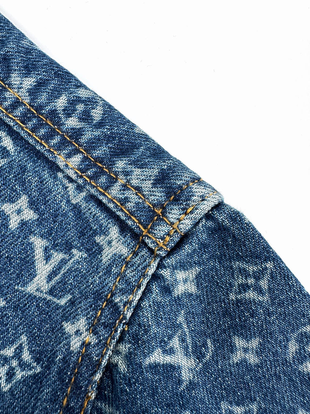 2026 Women's LY Label Full Print Denim Shirt (EE448)