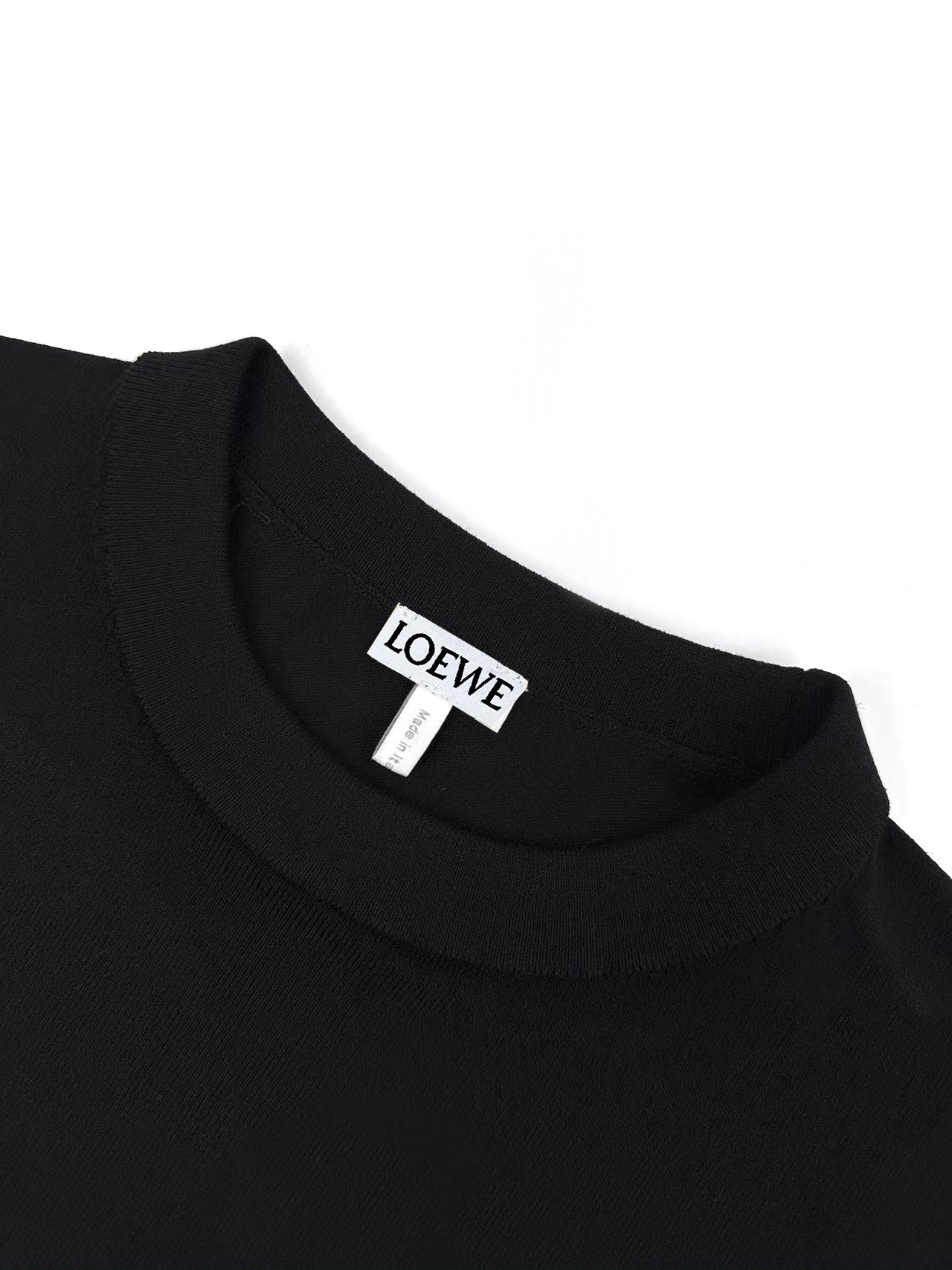 2026 Women's Way Embroidered Short-Sleeved Sweater (DD149)