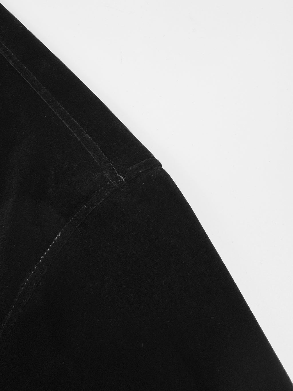 2026 New Model Triangle Brand Velvet Jacket (25382-B75)