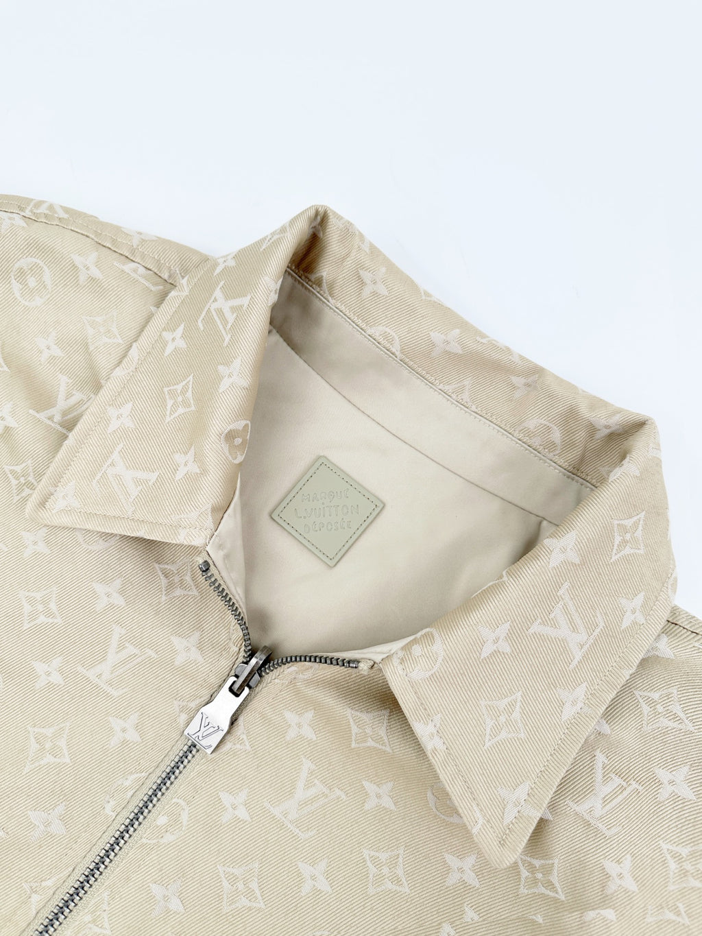 2026 New Model LY Embroidered Double-Sided Wearable Jacket (AA632-C20)