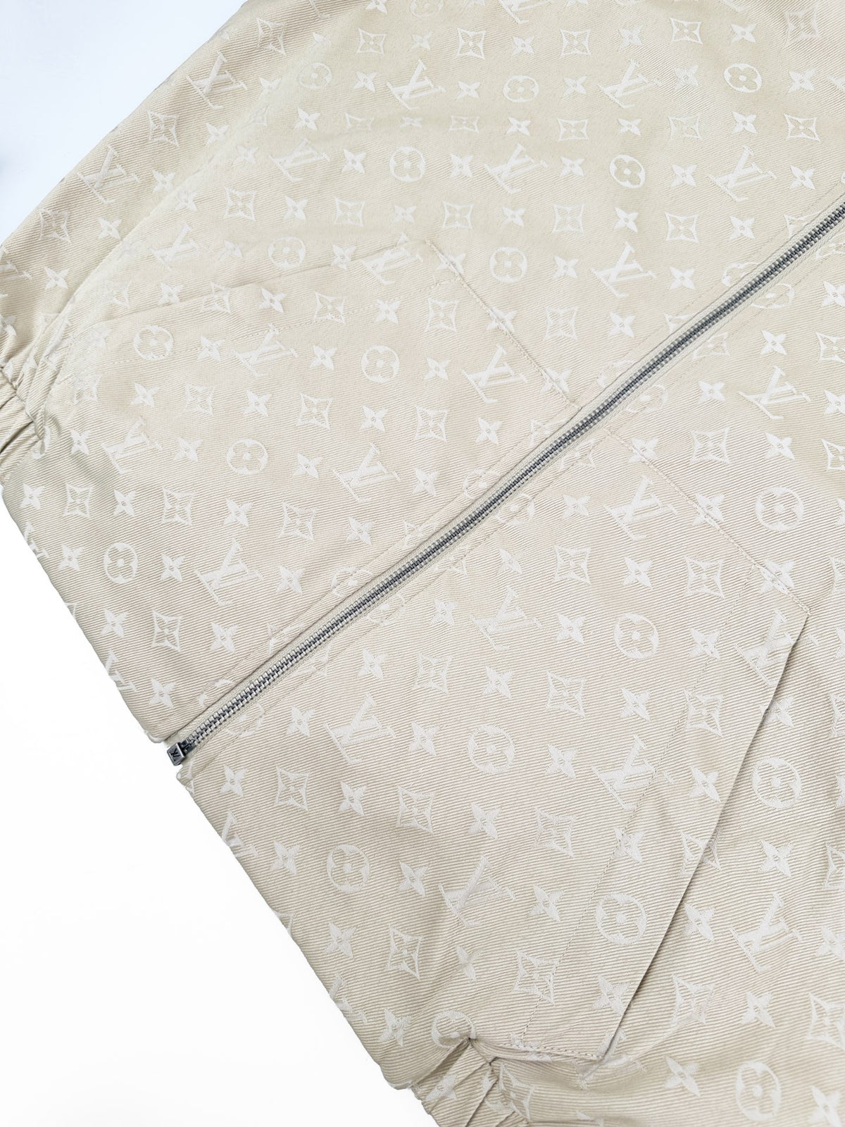 2026 New Model LY Embroidered Double-Sided Wearable Jacket (AA632-C20)