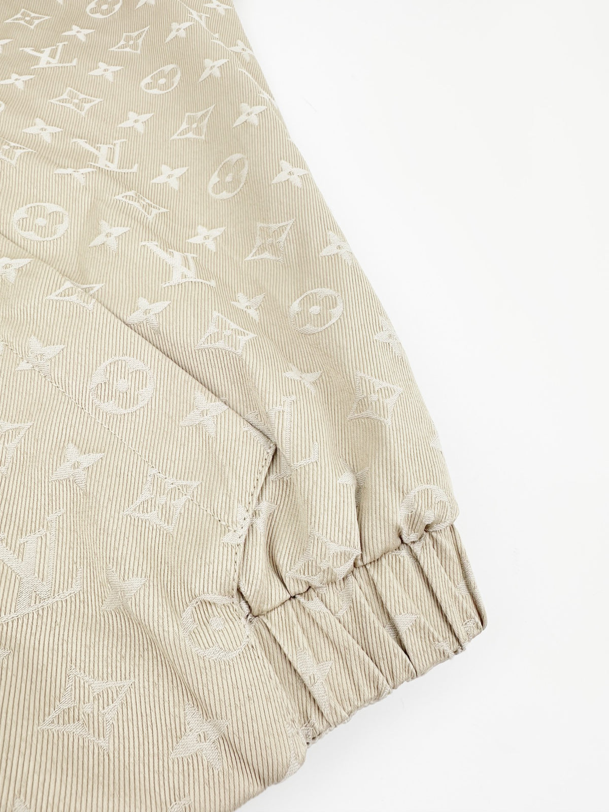 2026 New Model LY Embroidered Double-Sided Wearable Jacket (AA632-C20)