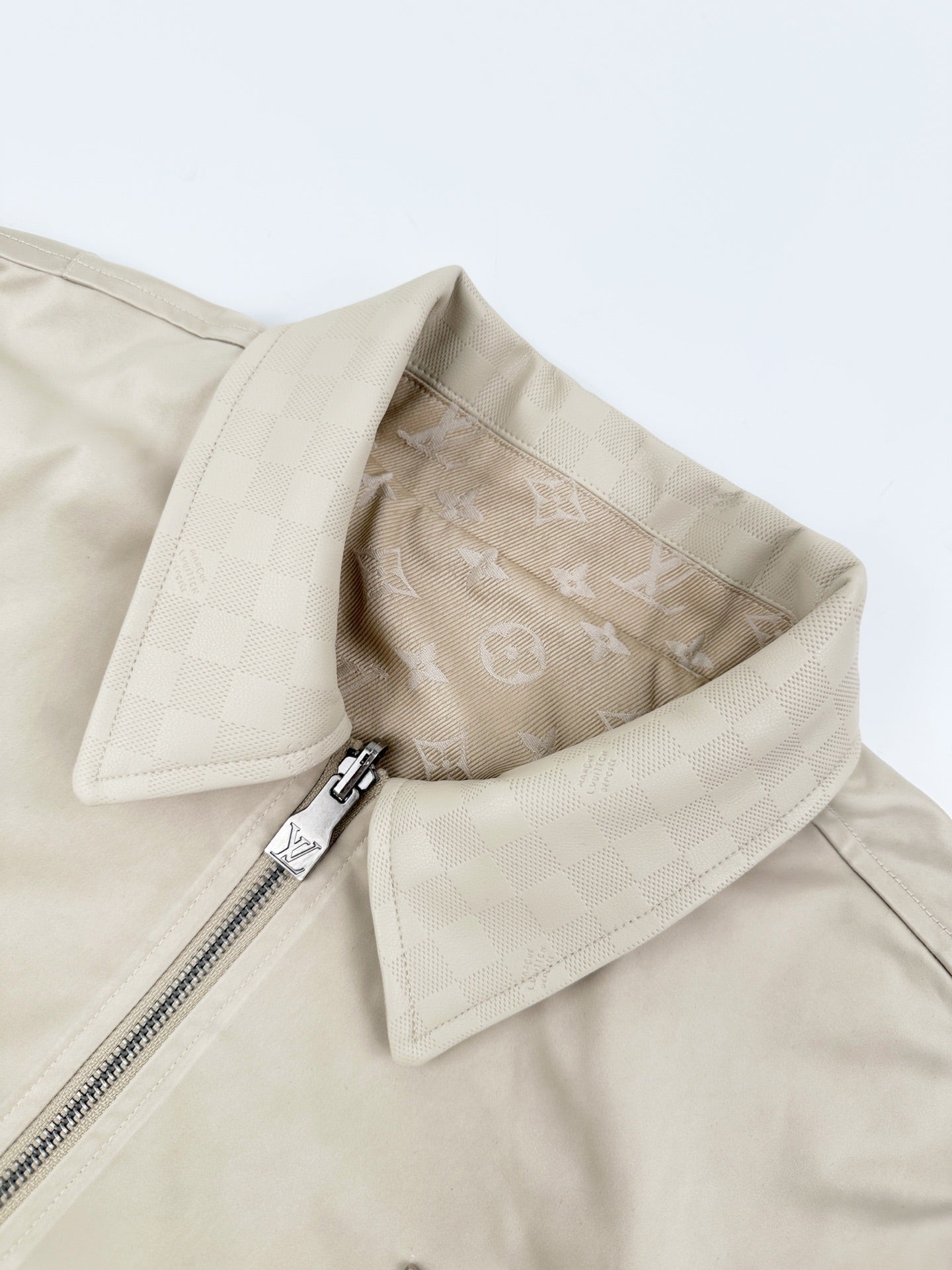 2026 New Model LY Embroidered Double-Sided Wearable Jacket (AA632-C20)