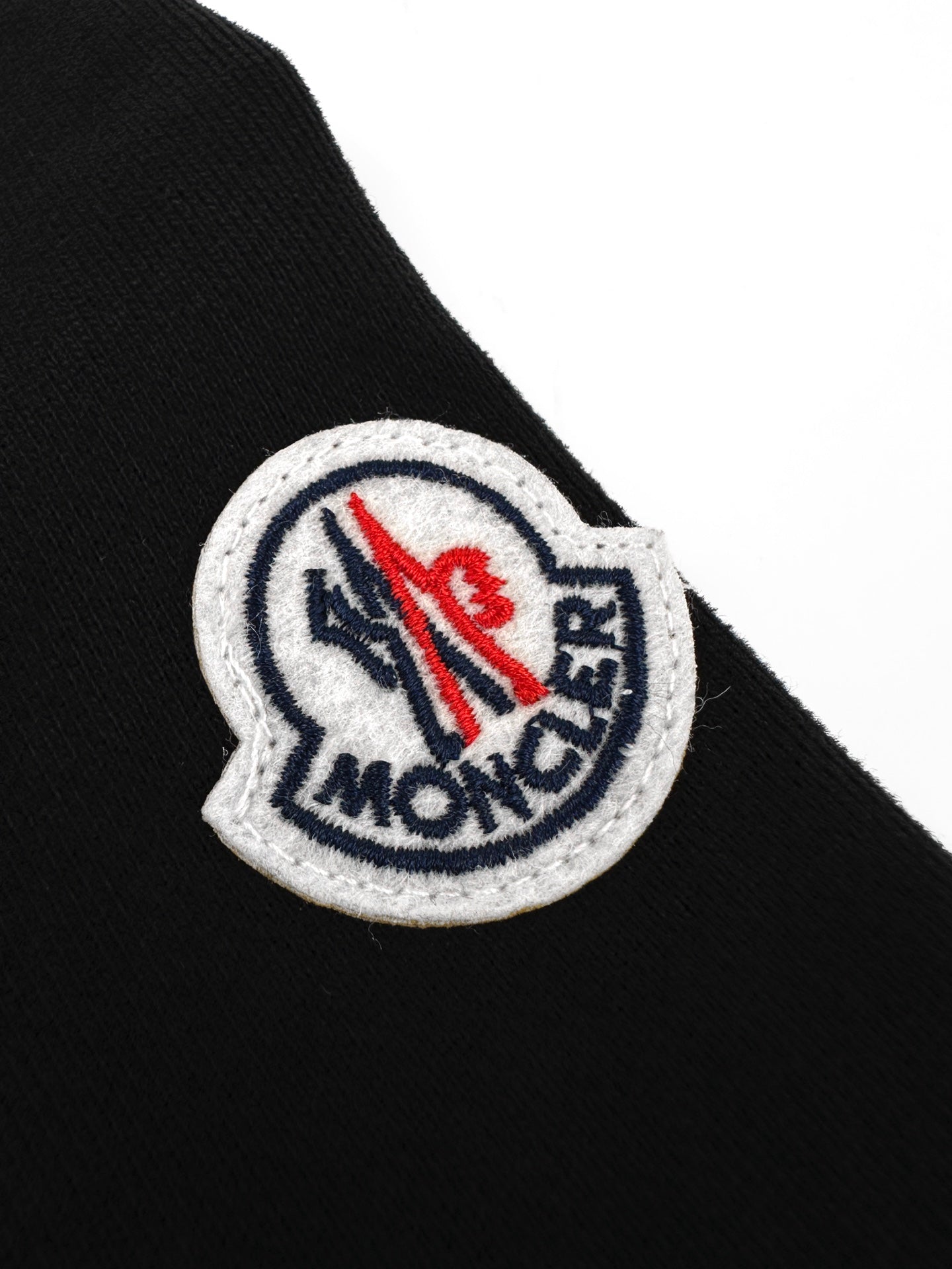 2026 New Model Mon Embroidered Logo Sweatshirt (BB4025-A85)