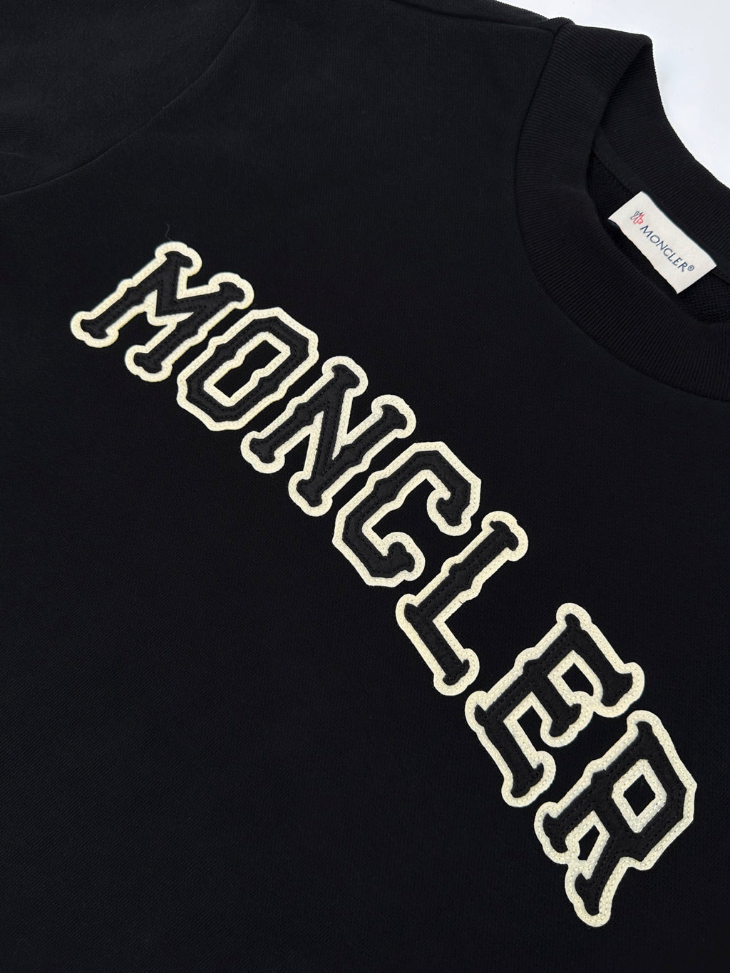 2026 New Model Mon Embroidered Logo Sweatshirt (BB4025-A85)