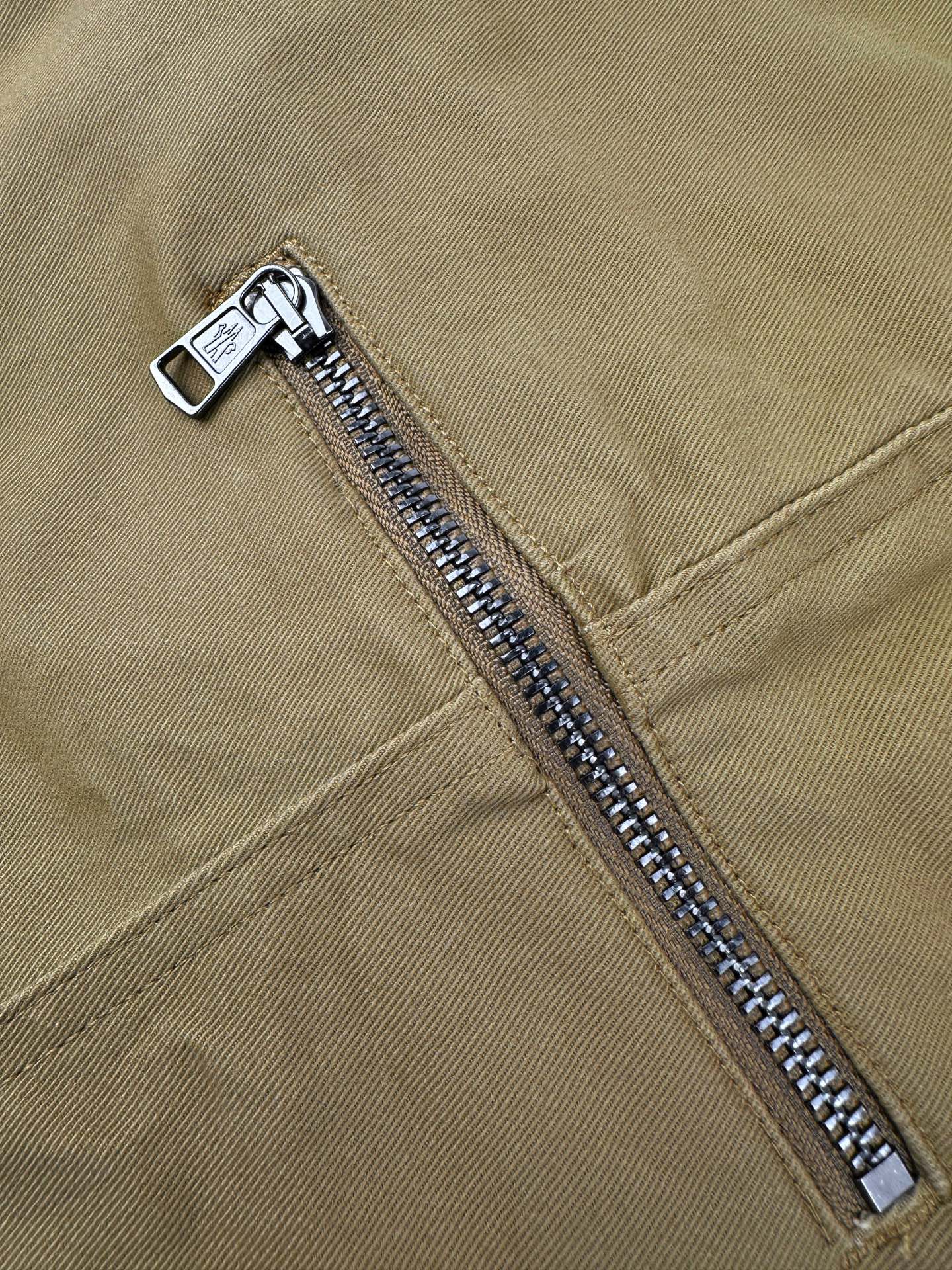 2026 New Model Mon Logo Zippered Pouch Pants (BB4031-B30)