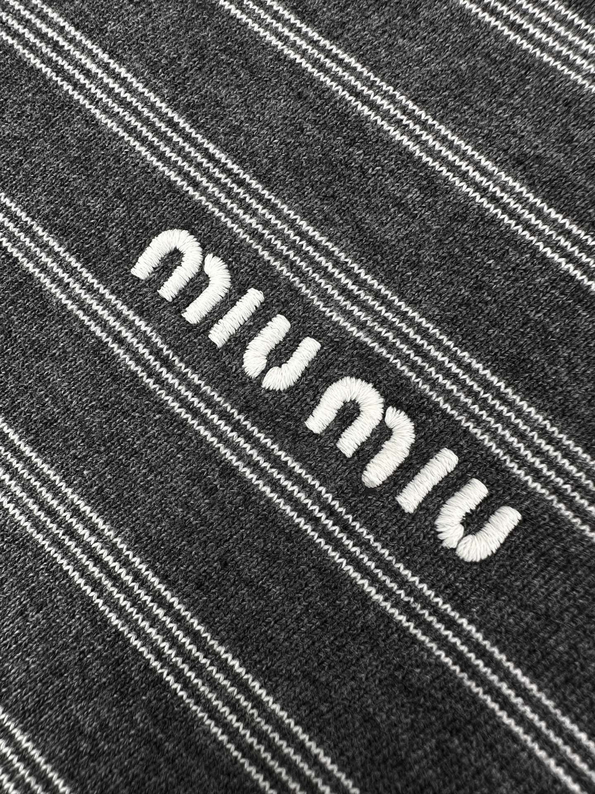 2026 New MM Logo Striped Zip-Up Jacket (CC7019-C15)