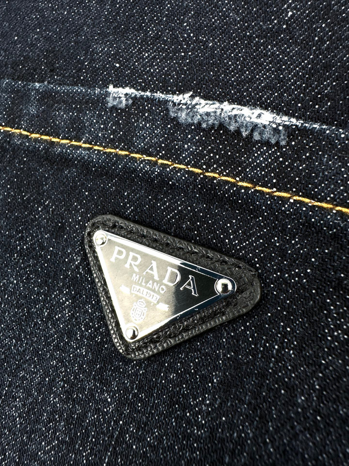 2026 Women's Triangle Brand Denim Washed Jacket (DD199)