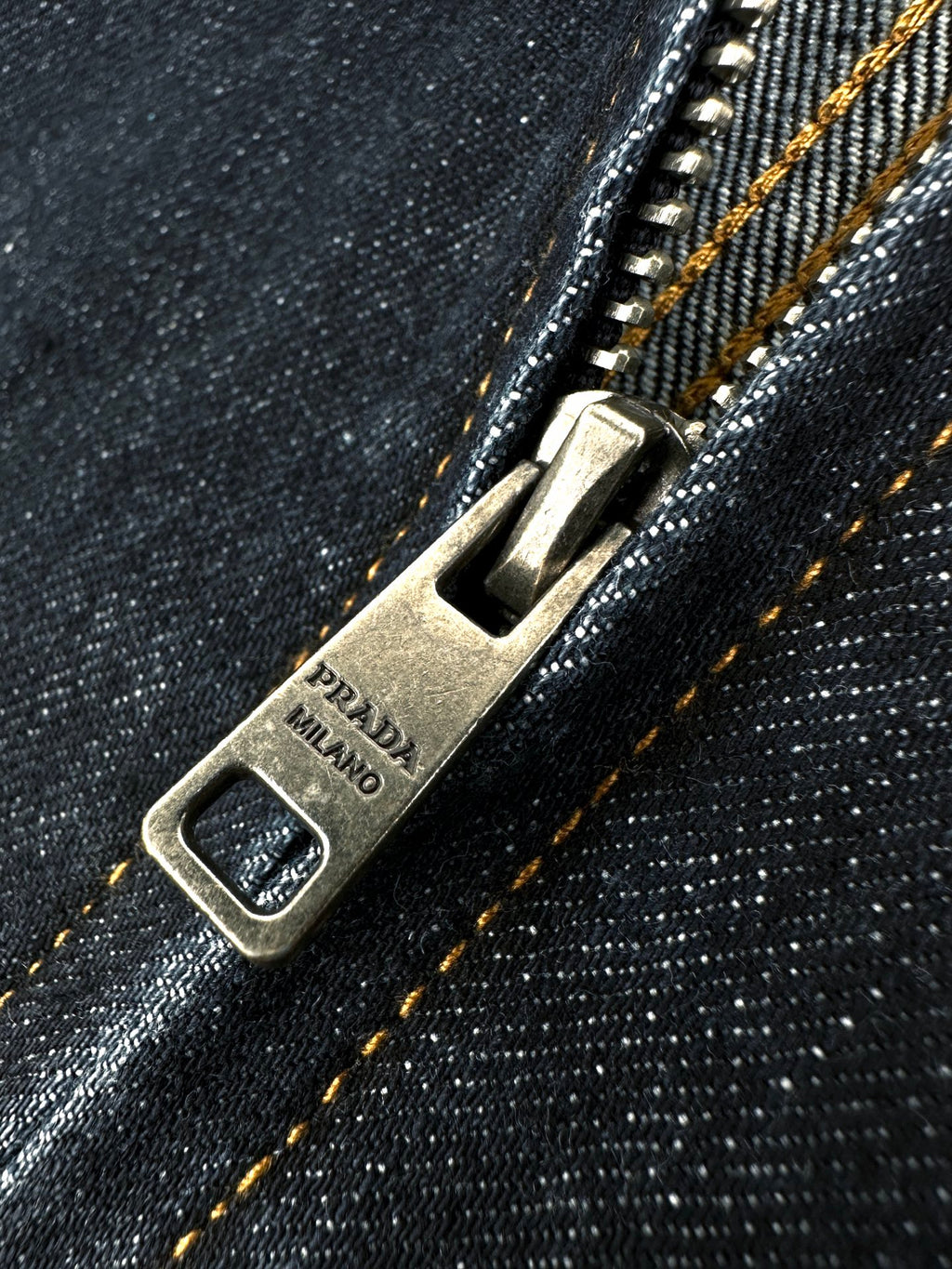 2026 Women's Triangle Brand Denim Washed Jacket (DD199)