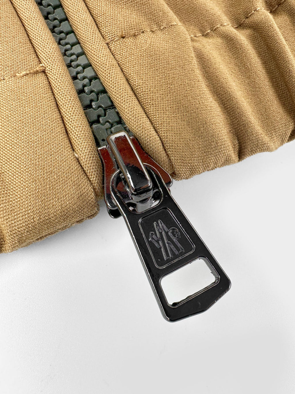 2026 New Model Mon Logo Pocket Zip-Up Jacket (AA1023-B70)