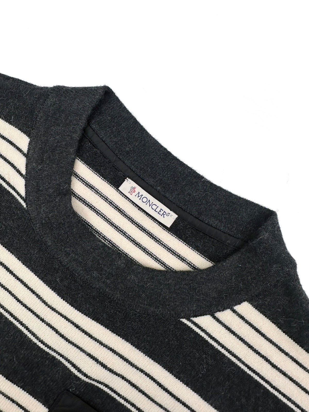 2026 New Model Mon Logo Pocket Check Shirt (AA1030-B20)