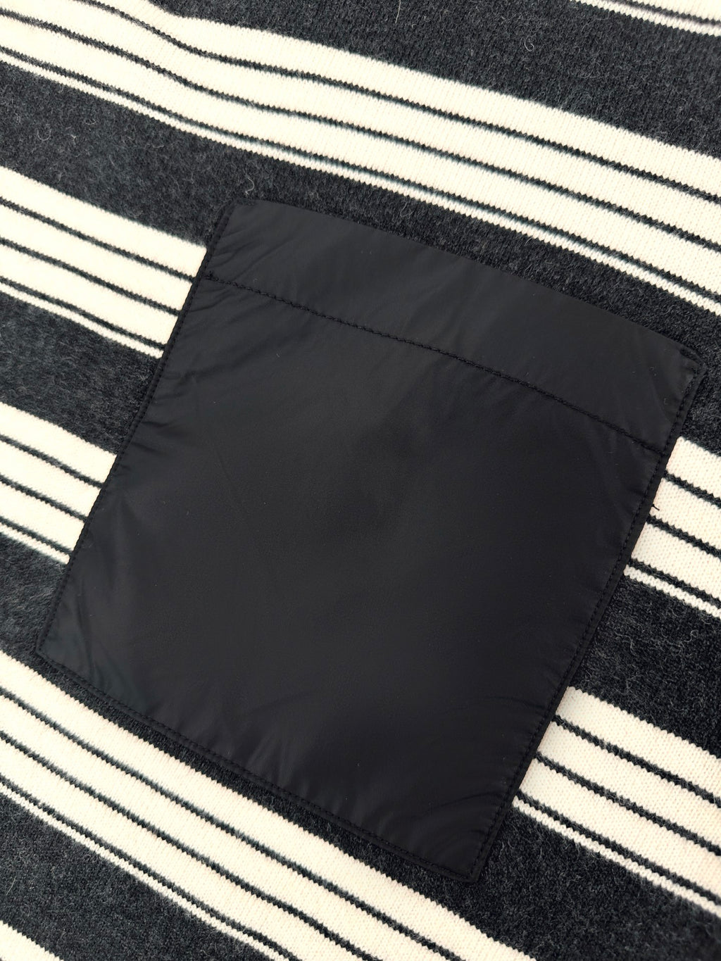 2026 New Model Mon Logo Pocket Check Shirt (AA1030-B20)