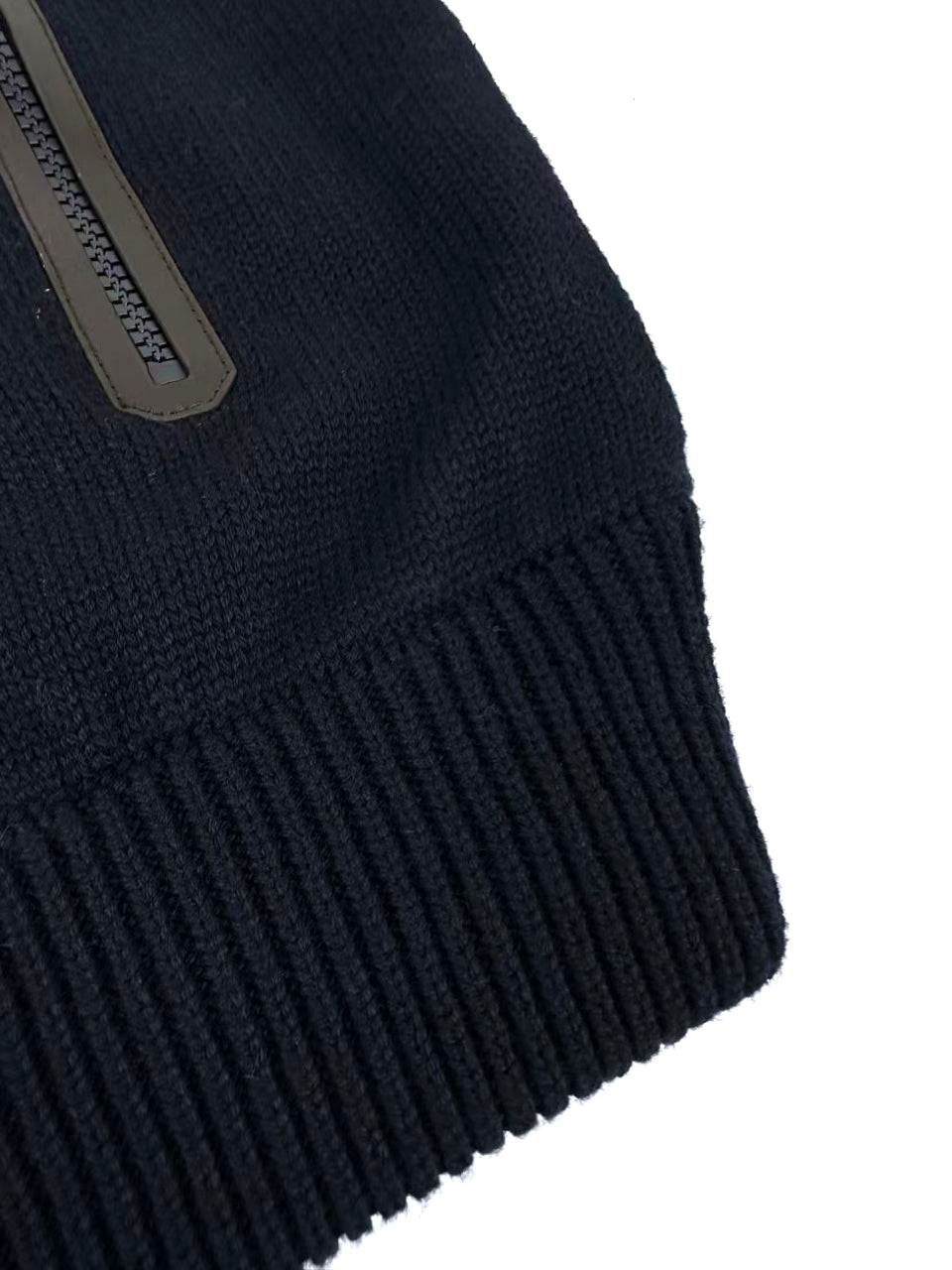 2026 New Model Mon Logo Sweater with Quilted Down Jacket (AA634-C80)