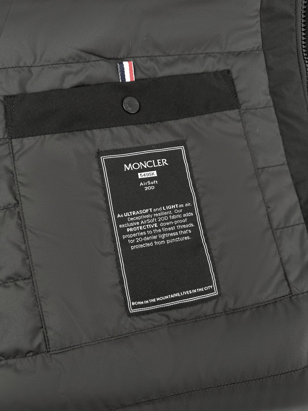 2026 New Mon Leather Patch Logo Down Jacket (AA679-D35)