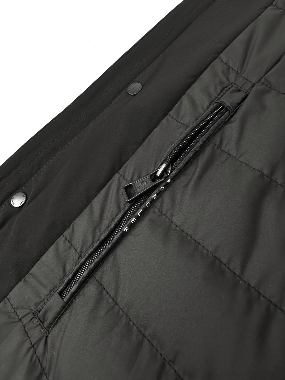 2026 New Mon Leather Patch Logo Down Jacket (AA679-D35)