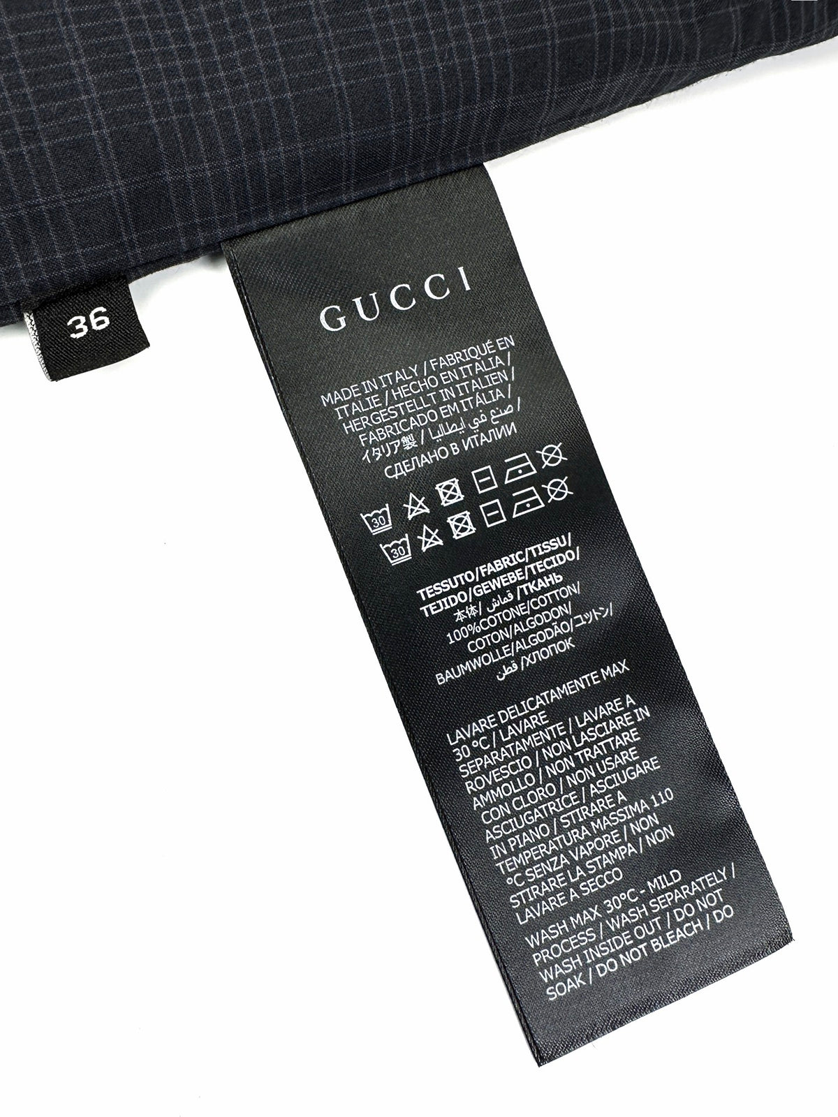 2026 Women's GU Badge Embroidered Checkered Coat (EE452)