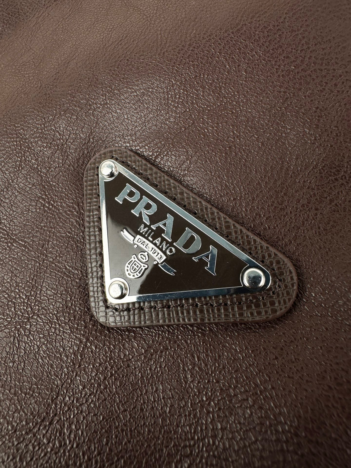 2026 New Model Triangle Brand Single Button Leather Jacket (CC7043-C05)