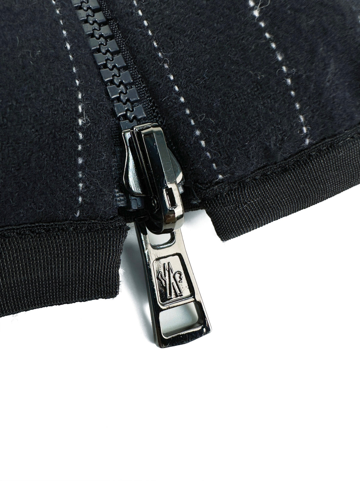 2026 New Model Mon Double-Sided Hooded Down Jacket (BB4036-D95)