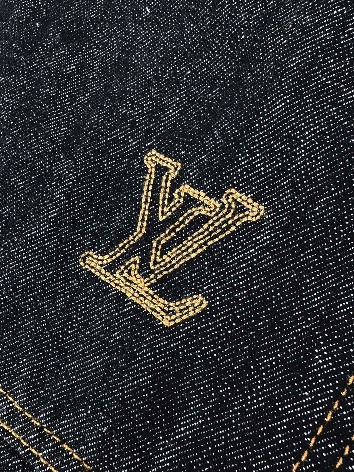 2026 New Model LY Embroidered Logo Denim Jacket (BB4050-C00)