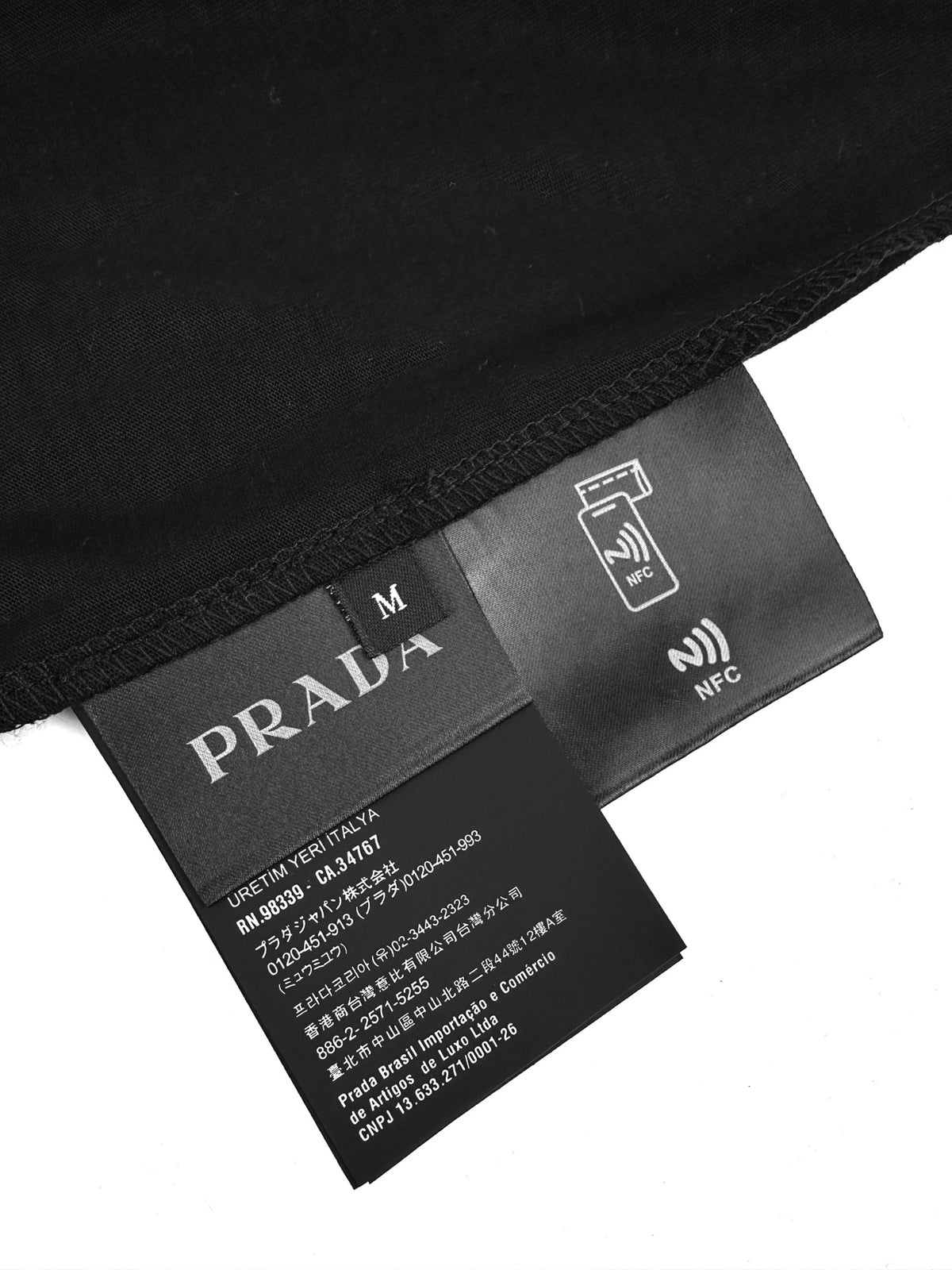 2026 New Model Triangle Brand Long-Sleeved Shirt (CC7039-A65)