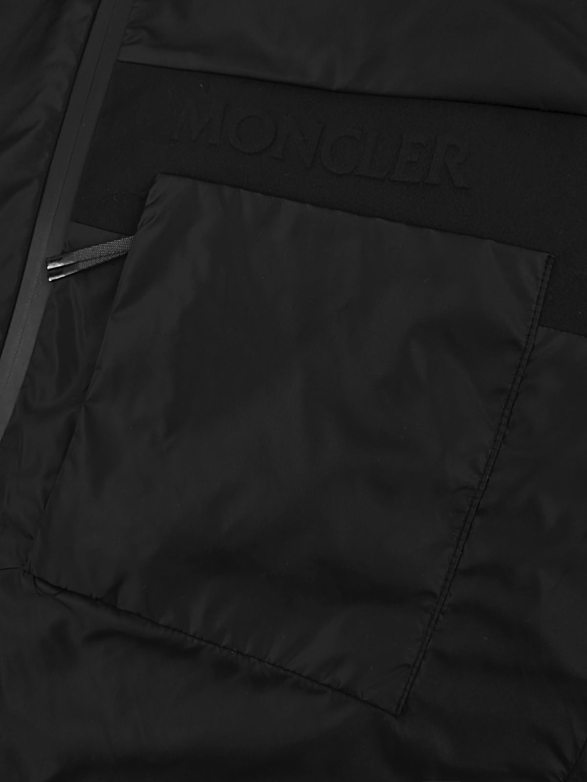 2026 New Model Mon Embossed Pocket Hooded Coat (BB4046-B90)
