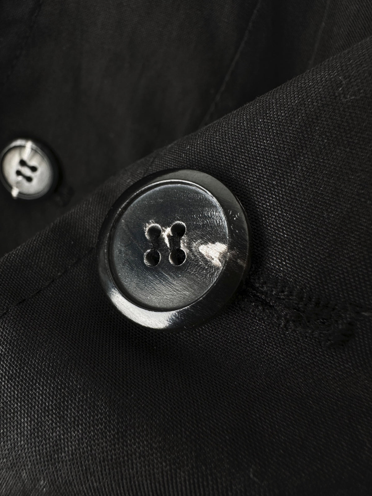 2026 New Model Triangle Brand Double-Peaked Coat with Two Front Buttons (CC7030-D30)
